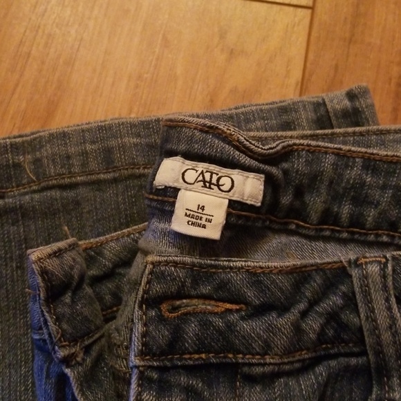 Capris - Picture 2 of 2